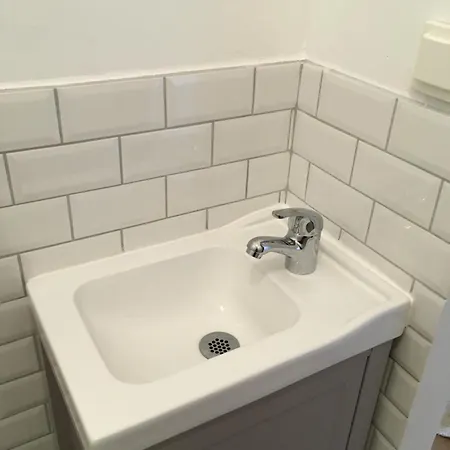 Jolie Avec Salle De Bains Privative A Proximite De Montpellier Et Du Tramway Pensjonat Jacou